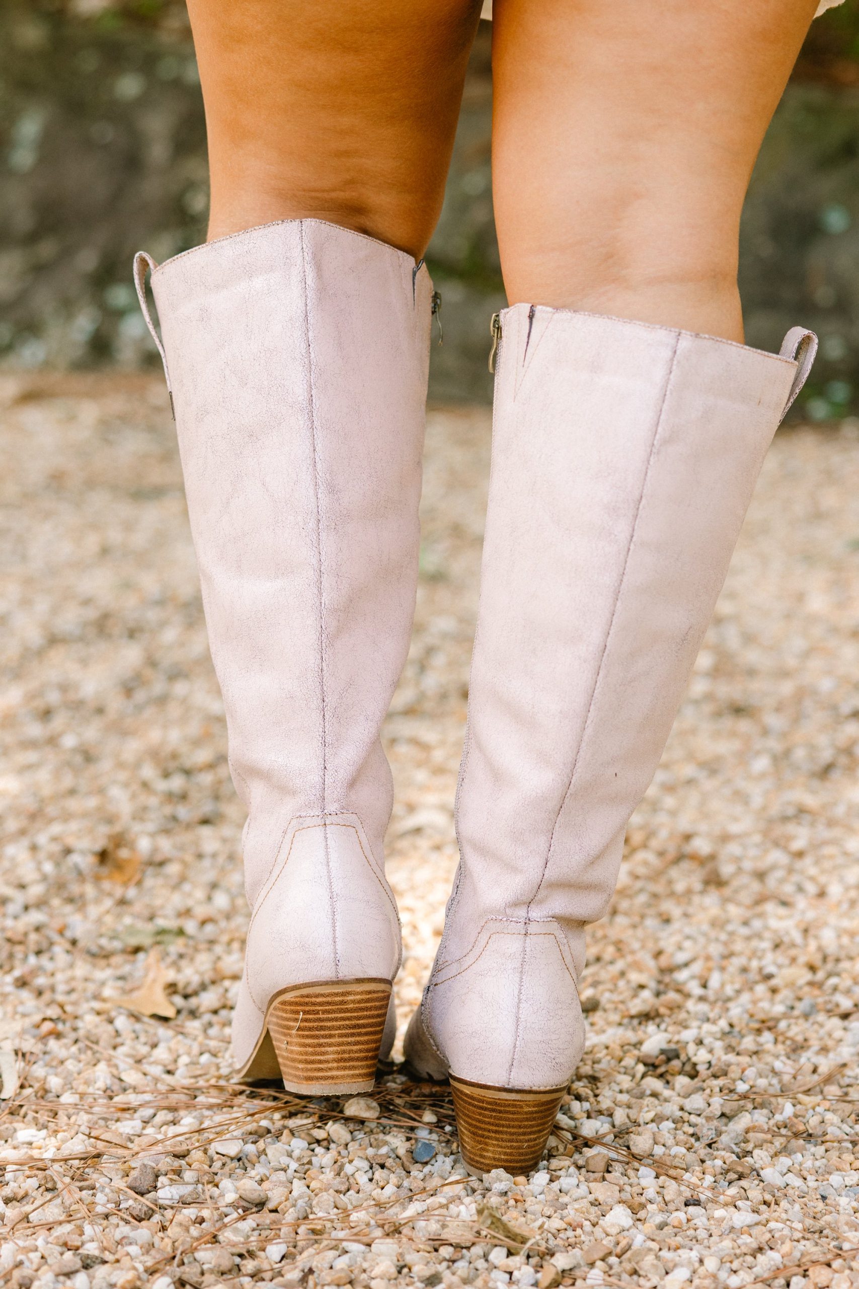 Corky's: Dusty Rose Trail Boots, Putty Crackle - Image 5