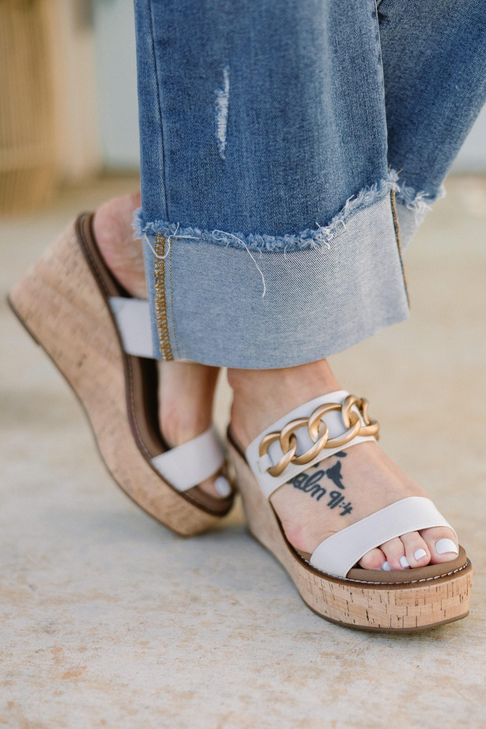 Corky's: Never Ordinary Wedges, Ivory