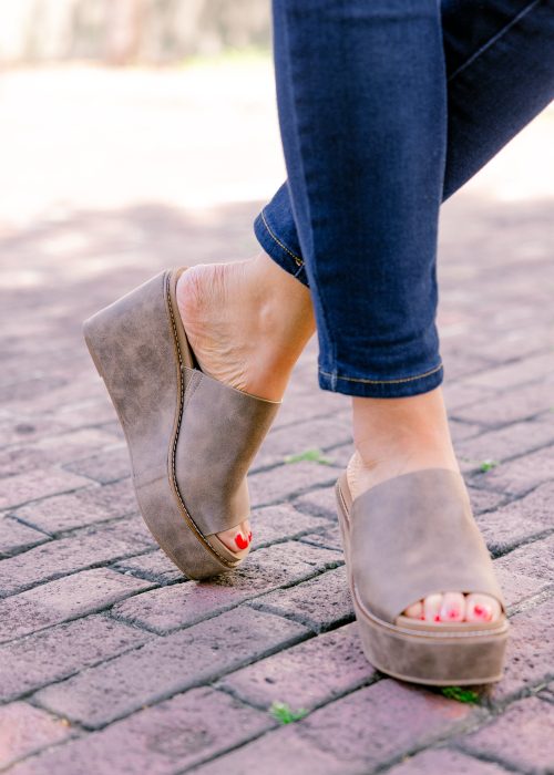 Corky's: Sugar Coat It Wedges, Tan